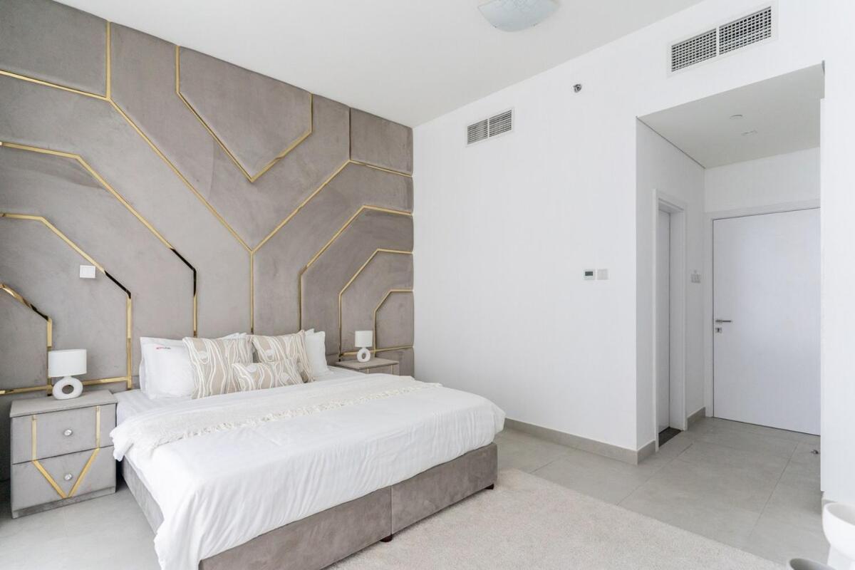 Apartment 3br In The Heart Of Marina Dubai