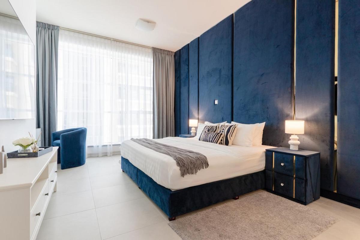 Apartment 3br In The Heart Of Marina Dubai