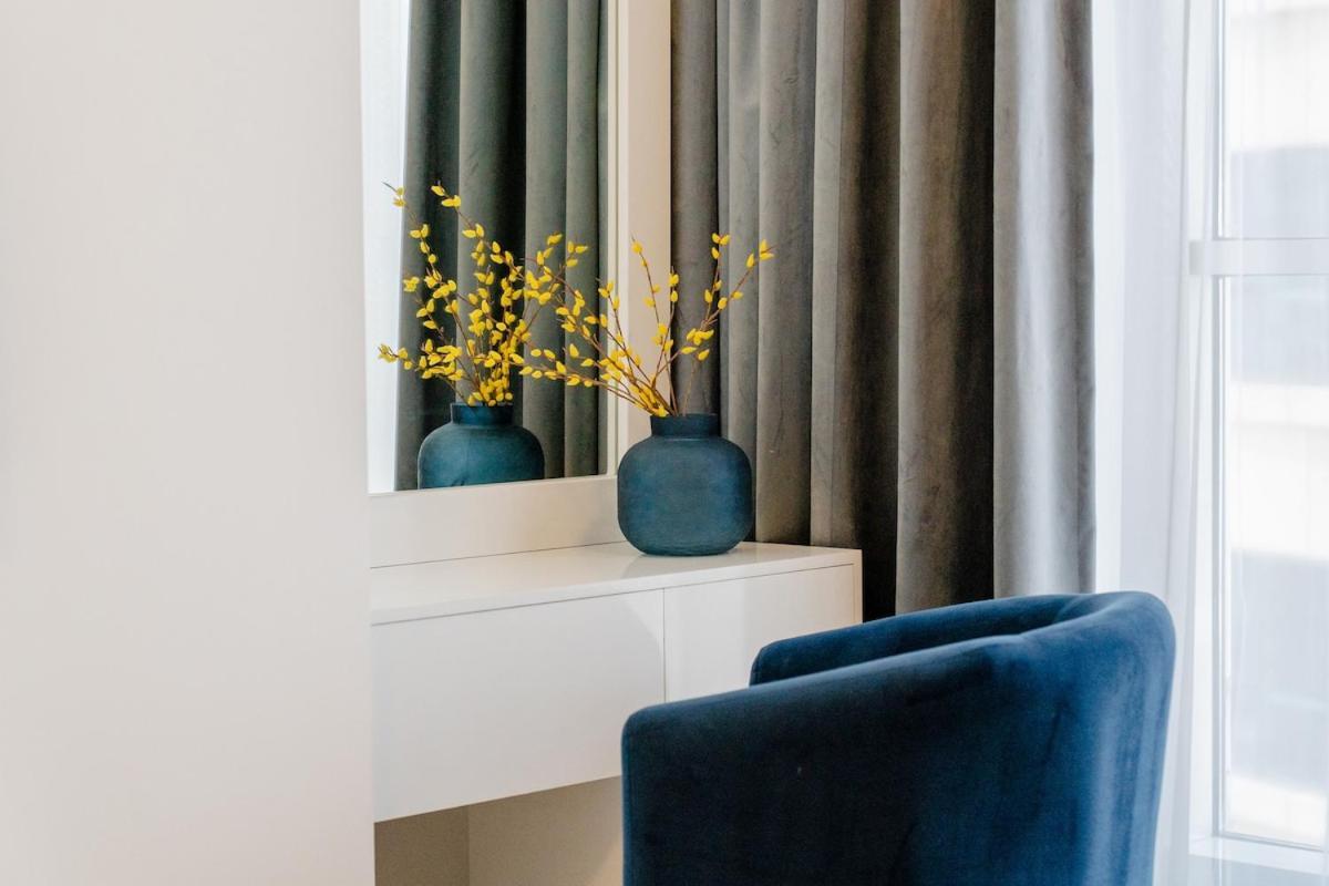 3br In The Heart Of Marina Dubai